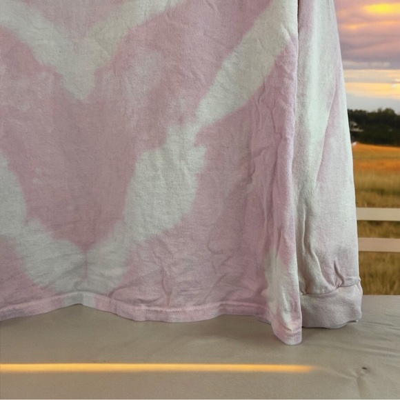 🏳️‍🌈 Pink Long Sleeve T-Shirt That Says “I’m Queer” on the front 🏳️‍⚧️ size L - Picture 7 of 9